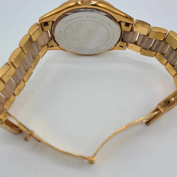 Michael Kors Slim Runway Rose Gold Tone Watch Crystal Face and Bezel   Working! - Picture 3 of 9